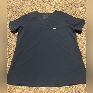 FIGS SCRUB TOP